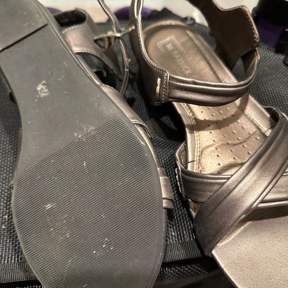 Silver/gray sandals - Picture 3 of 7